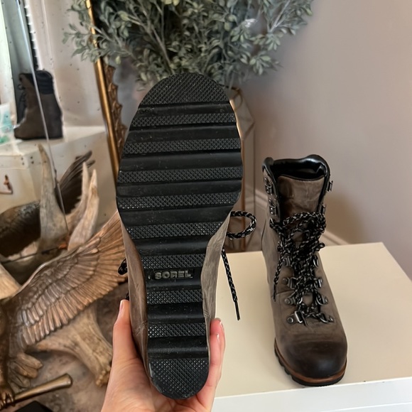 Sorel conquest like new size 7 - Picture 3 of 3
